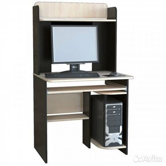 Стол компьютерный удобный