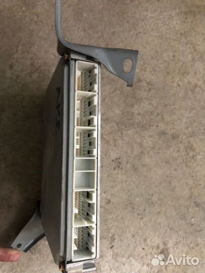 Блок управления двс Toyota Avensis 2azfse