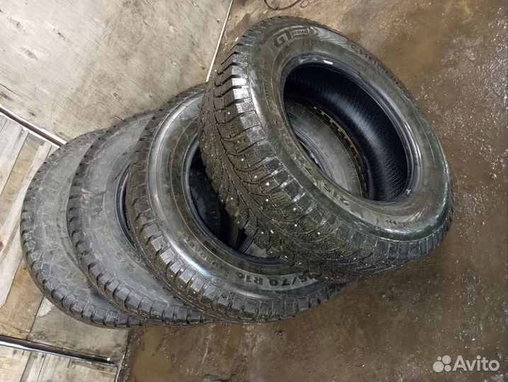 GT Radial Champiro IcePro SUV 215/70 R16 100T