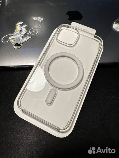 Чехол для iPhone 13