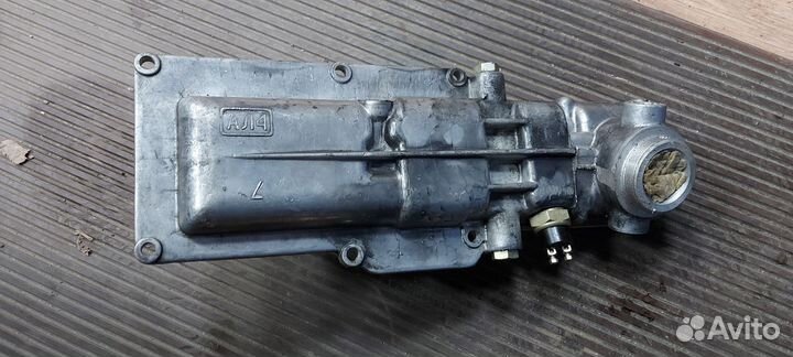 Крышка кпп газ 2410
