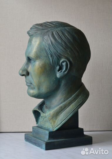 Бюст Василия Шукшина