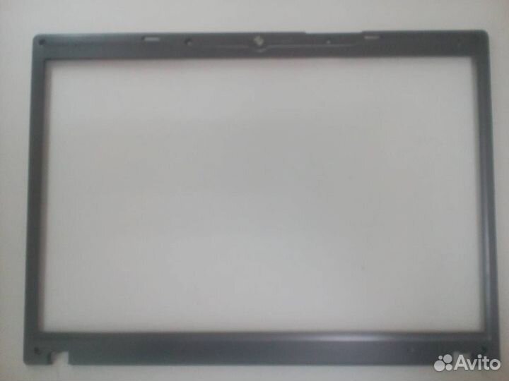 Рамка матрицы RoverBook Voyager V552WH