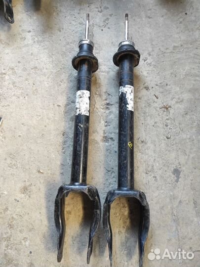 Амортизатор передний Mercedes W166