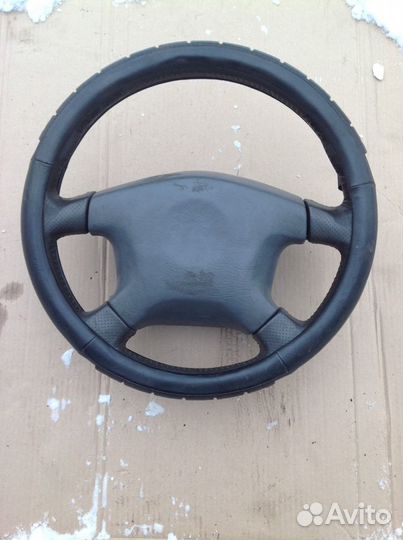 Nissan Patrol Y61 руль