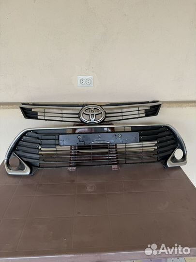 Решетки камри 55