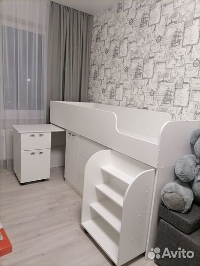 Детская кровать.Кровать-машина.Кровать-диван