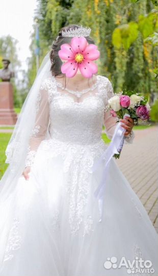 Свадебное платье