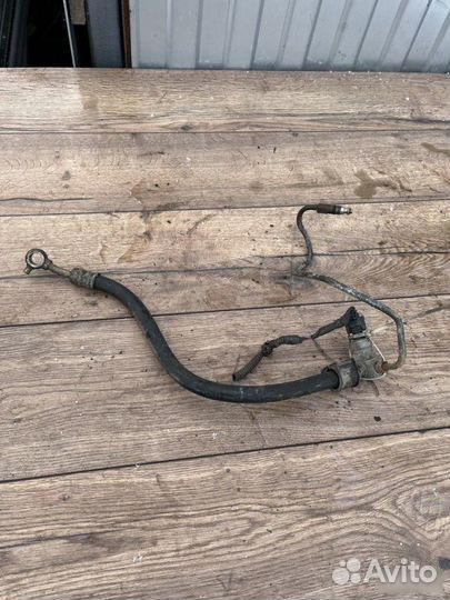 Трубка гур Nissan Primera 2.0