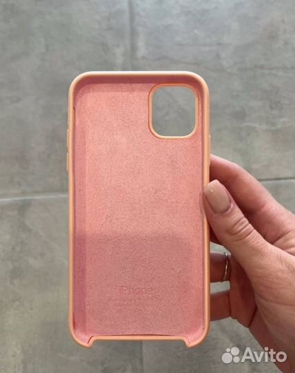 Чехол на iPhone 11