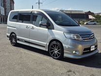 Nissan Serena 2.0 CVT, 2010, 120 000 км, с пробегом, цена 1 300 000 руб.