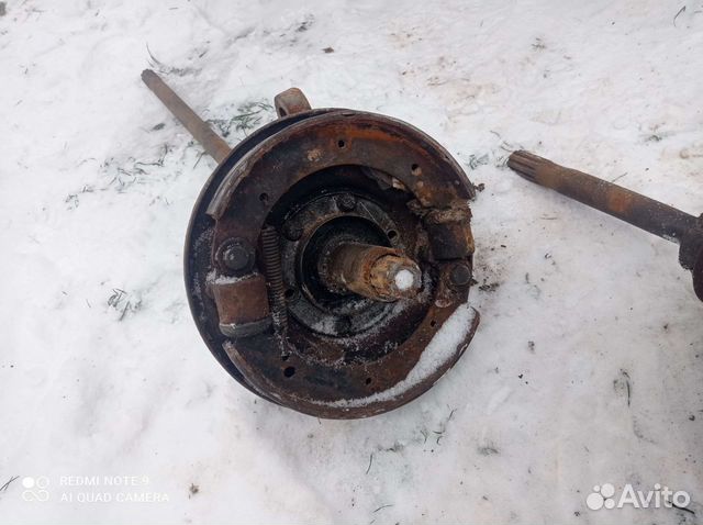 Поворотный кулак УАЗ 469