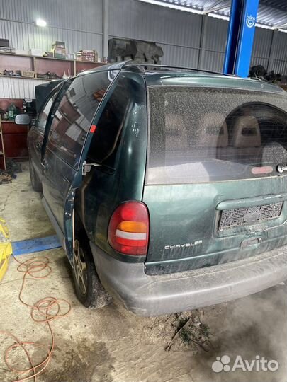 В разборе Chrysler voyager 2.4 МКПП