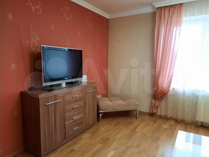 2-к. квартира, 70 м², 4/7 эт.