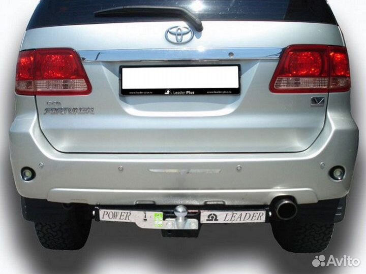 Фаркоп установка тсу Toyota Fortuner I Restyling I