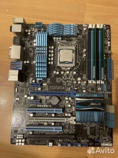 Материнская плата с процессором и памятью