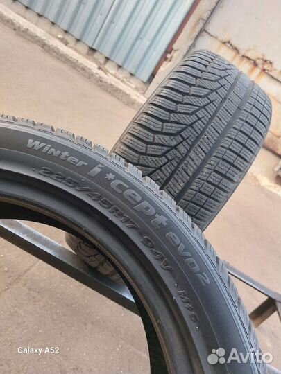 Hankook Winter I'Cept Evo2 W320 225/45 R17 94V