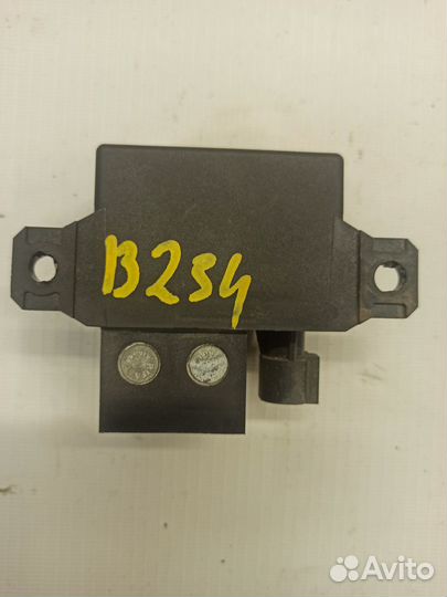 Реле управления вентилятором BMW X5 E70