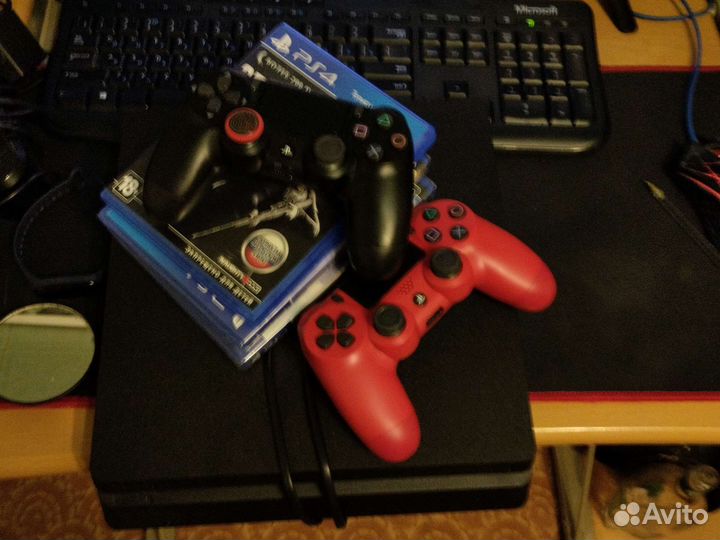 Sony playstation 4 PS4 slim 1tb