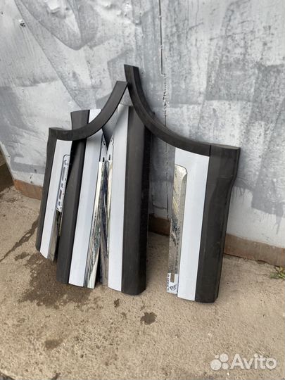 Молдинги дверей Chery Tiggo 8