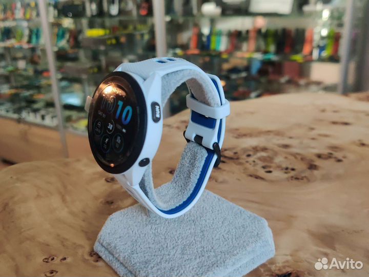 Часы Garmin Forerunner 265 White