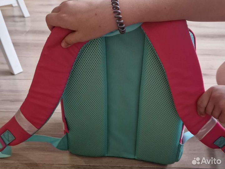 Рюкзак школьный для девочки новый