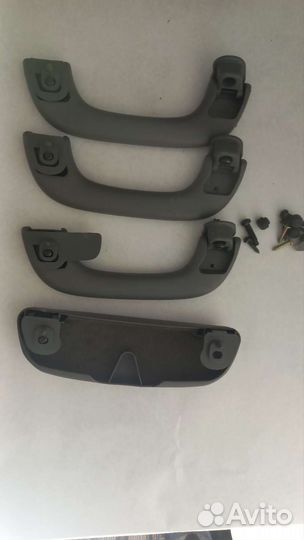 Ручка на салонный потолках