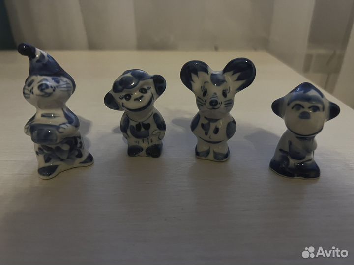 Фигурка гжель