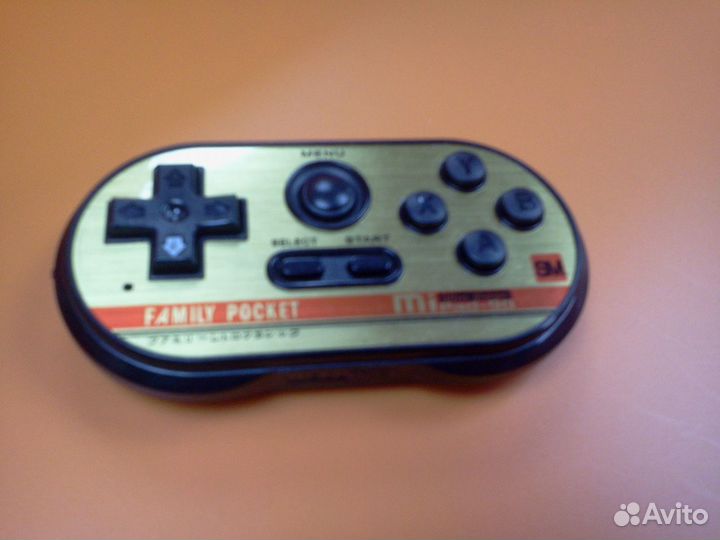 Игровая приставка Family Pocket 8bit