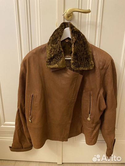 Куртка кожаная женская новая размер L
