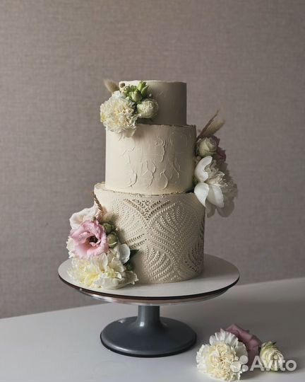 Свадебный торт