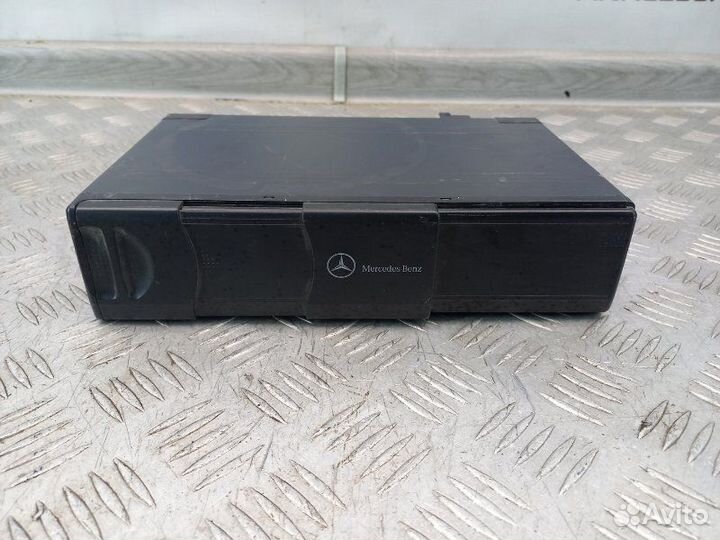 CD-Чейнджер компакт дисков Mercedes-Benz W 163
