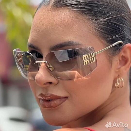 Очки miu miu солнцезащитные