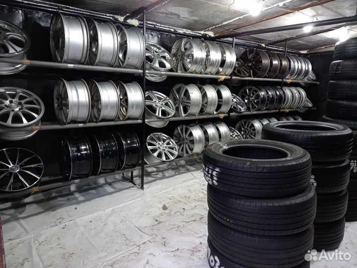 Nexen N'Fera SU1 215/55 R17