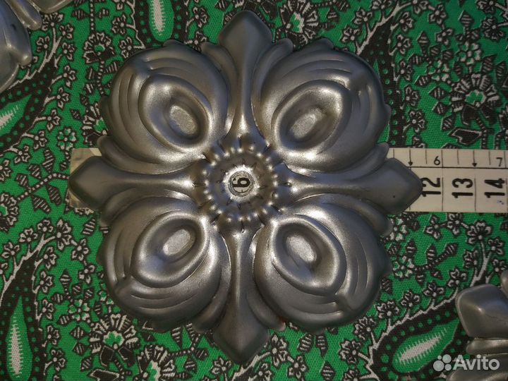 Металлические декоративные накладки