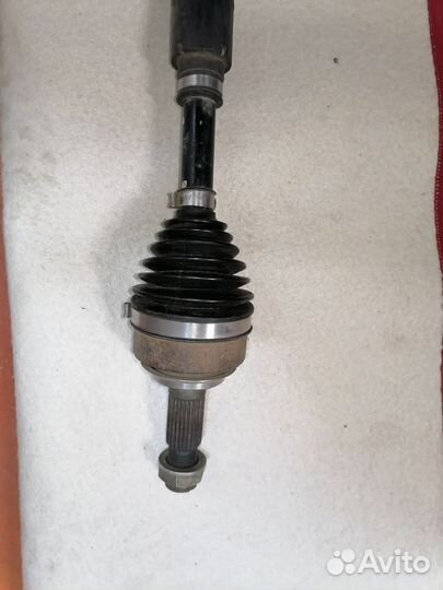 Привод передний правый Honda Fit