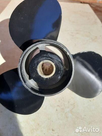 Продам винт на лодочный мотор