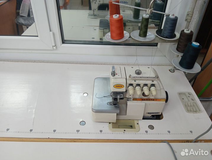 Оверлок Yamata FY 757A-516М2-35