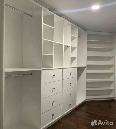 Угловая Гардеробная