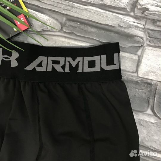 Компрессионные шорты Under Armour