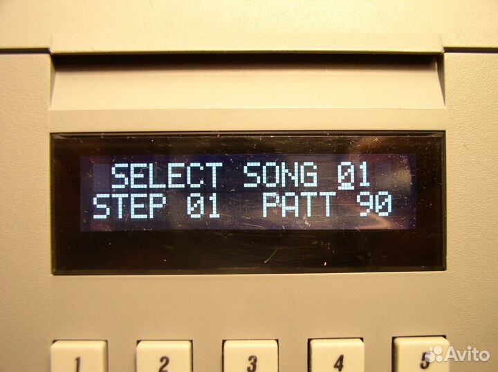 Alesis HR-16, HR-16B, MMT-8, Quadraverb дисплей