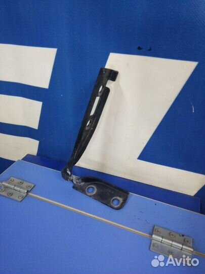 Петля капота Ford Fusion