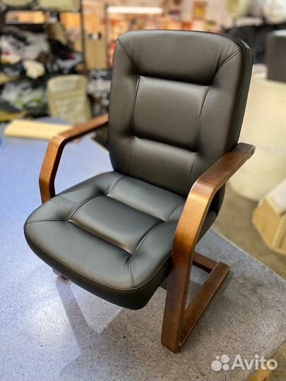 Кресло на полозьях