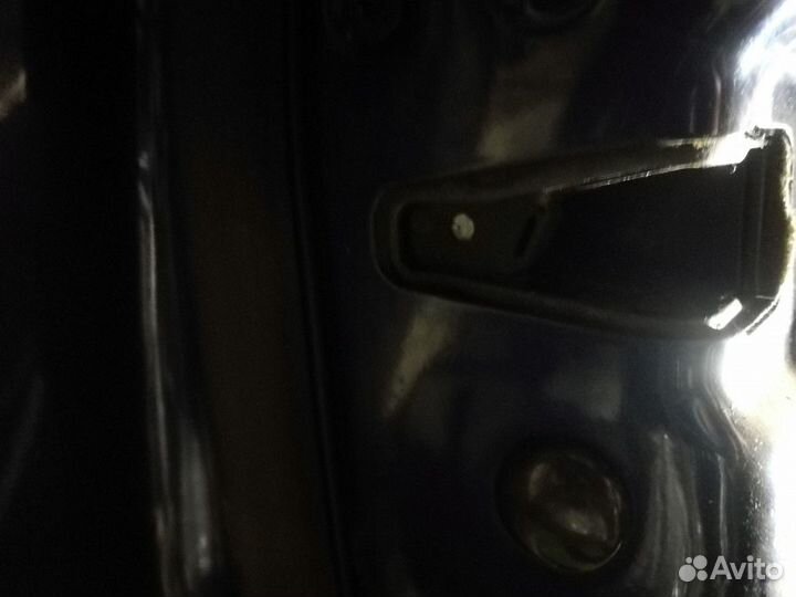 Замок двери задней левой Land Rover Freelander 2