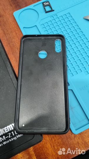 Мобильные телефоны