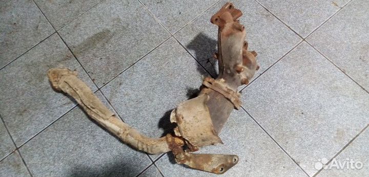 Коллектор выпускной Nissan Wingroad 1 (Y10)