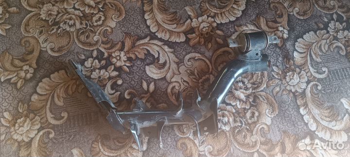 Задний правый нижний рычаг. Хонда cr-v Real BR