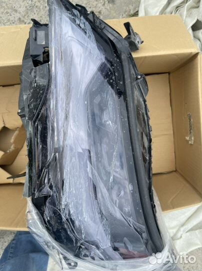 Фара на lexus lx600