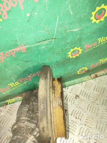 Шкив коленвала Mercedes-Benz Vito W638 2.0 diesel