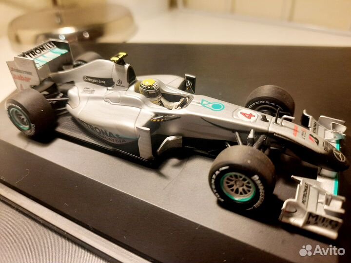 Модель болида Mercedes-Benz